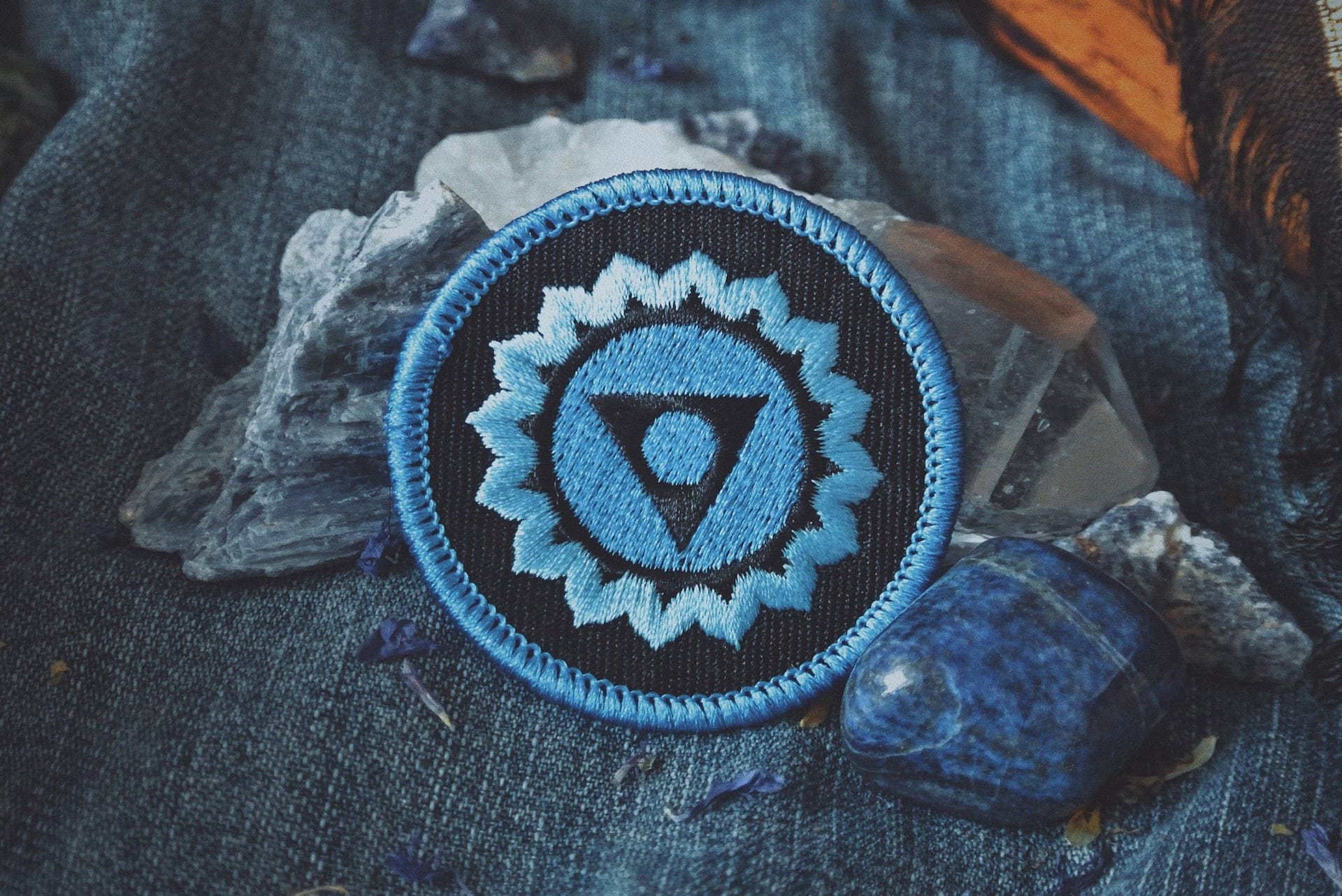 Throat Chakra Patch (Vishuddha)